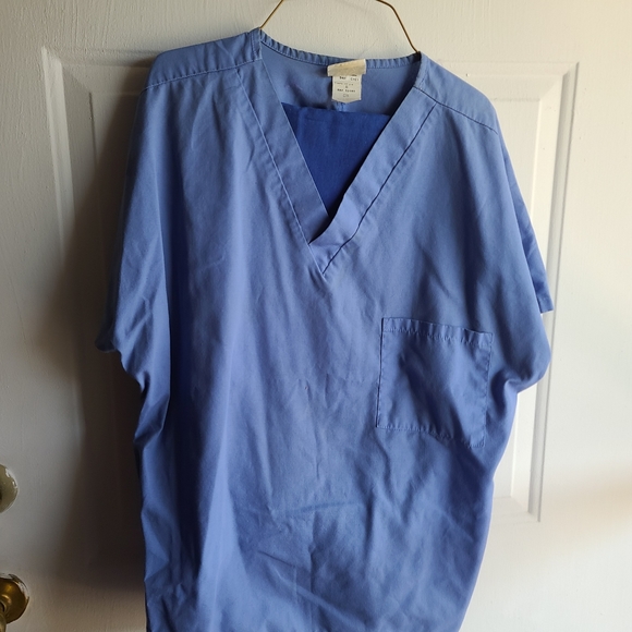 Scrub sets bundle 4 sets plus top & labcoat - Picture 5 of 8